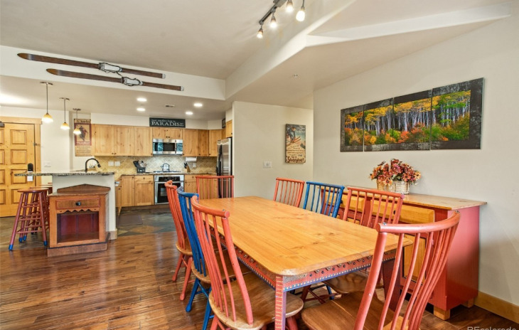 1875 Medicine Springs Drive Photo