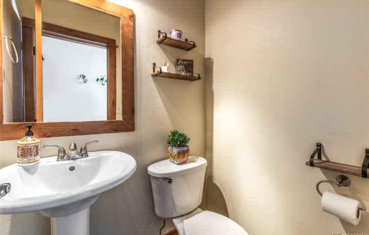 26755 Neptune Place Photo
