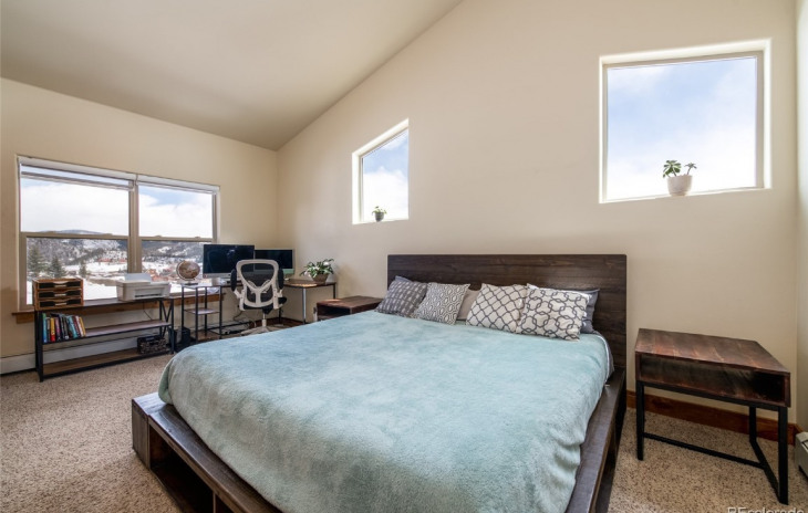 26755 Neptune Place Photo
