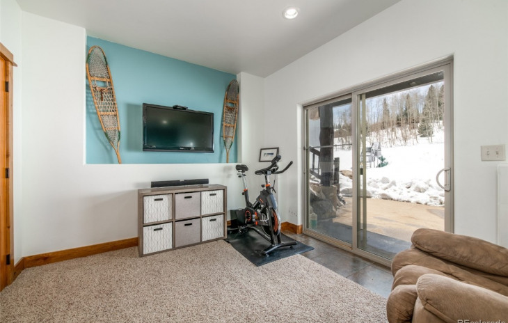 26755 Neptune Place Photo
