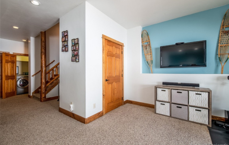 26755 Neptune Place Photo
