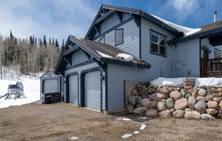 26755 Neptune Place Photo