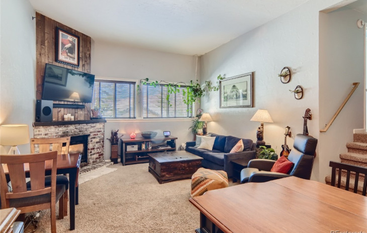3025 Columbine Drive Photo