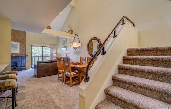 2015 Walton Creek Road Photo