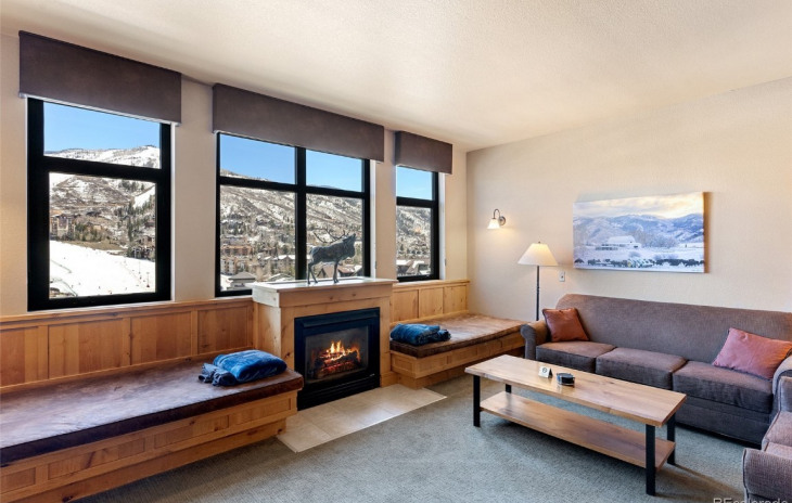 2300 Mount Werner Circle Photo
