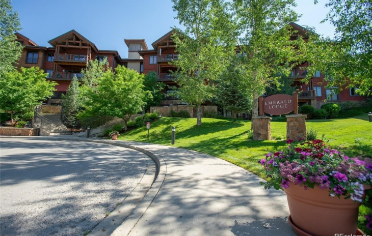 1800 Medicine Springs Drive Photo