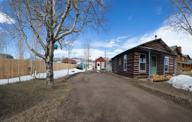 21745 State Highway 131 Photo