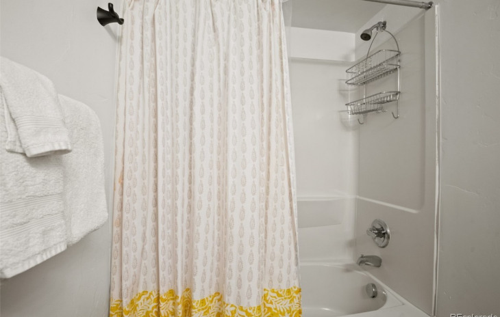 2525 Cattle Kate Circle Photo