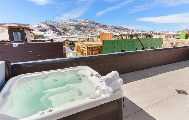 2800 Rowhouse Drive Photo