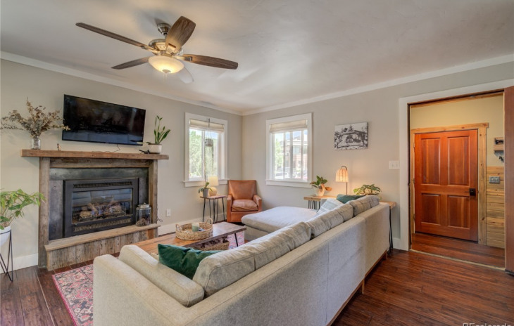 561 Crawford Avenue Photo