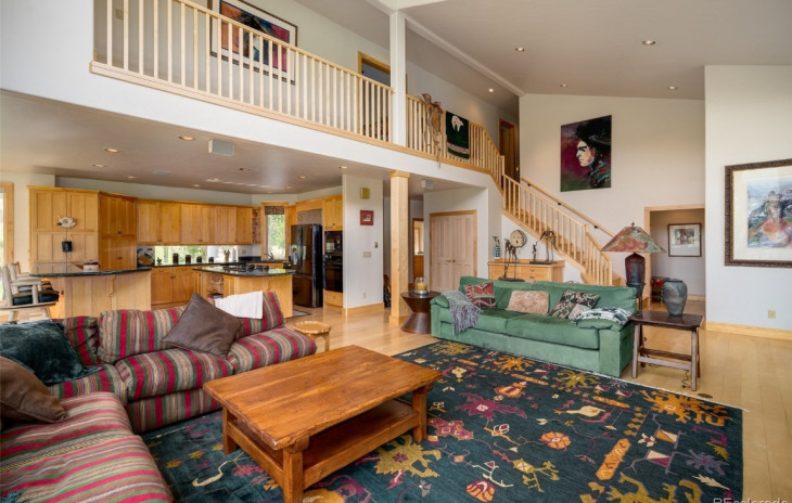 959 Steamboat Boulevard Photo