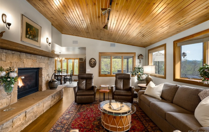 580 Cheyenne Court Photo