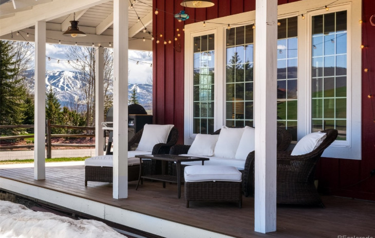 27409 Winchester Court Photo