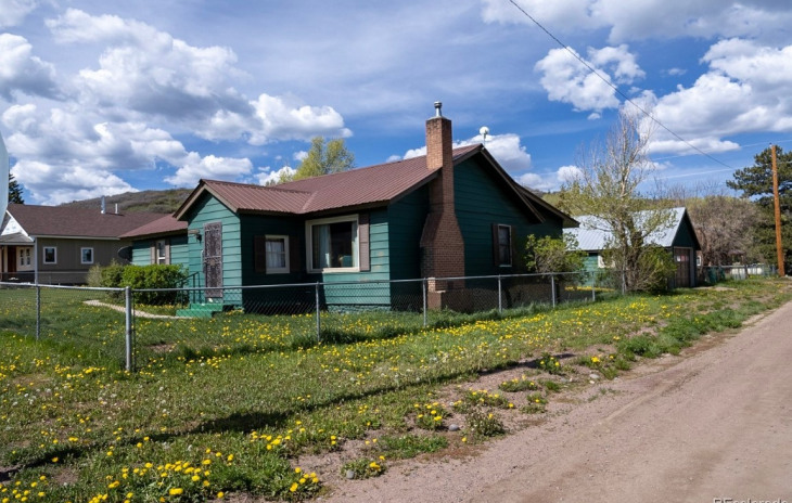 184 Main Street Photo