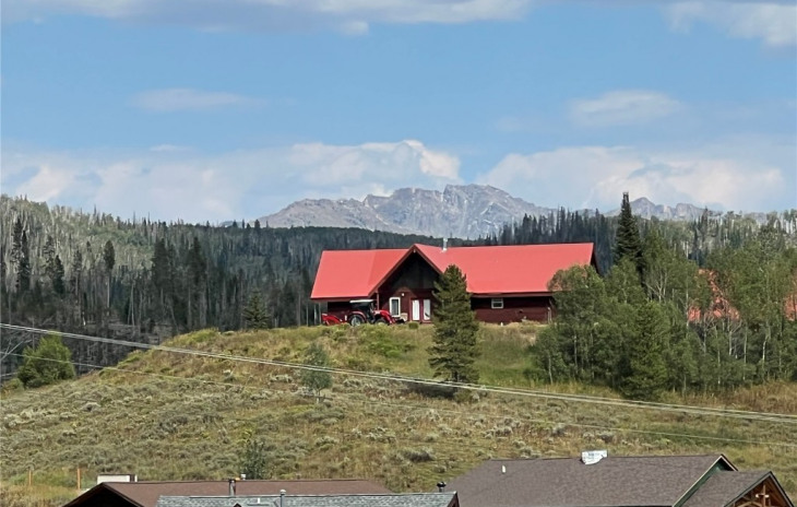 27060 Neptune Place Photo