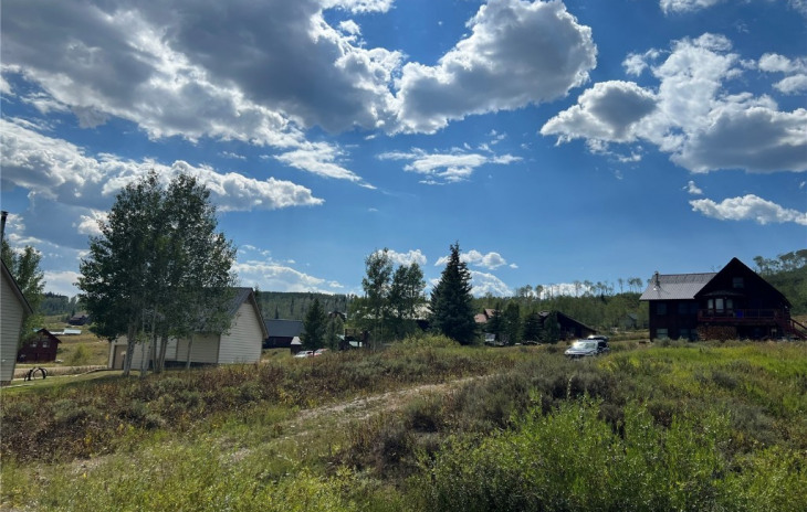 27060 Neptune Place Photo