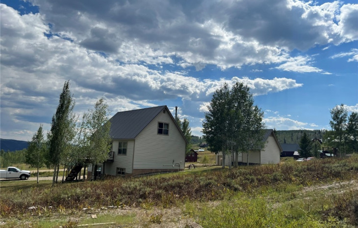 27060 Neptune Place Photo
