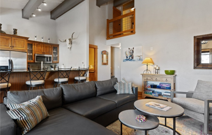 2335 Apres Ski Way Photo