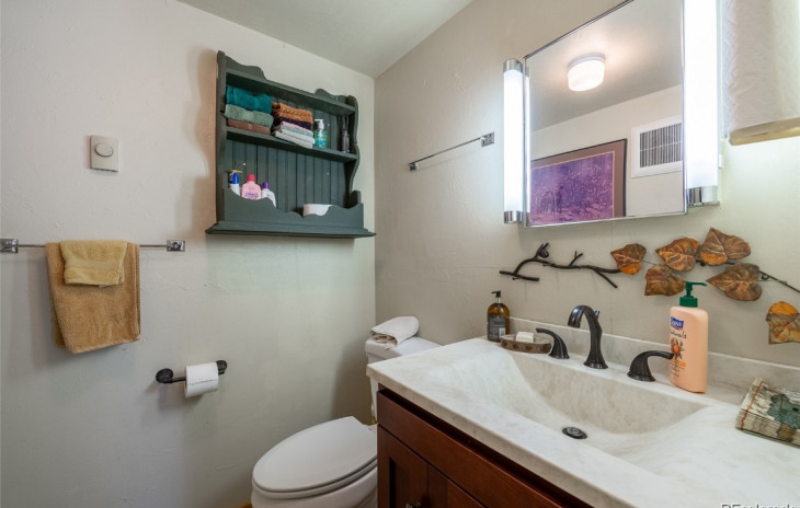 61510 Cottonwood Street Photo