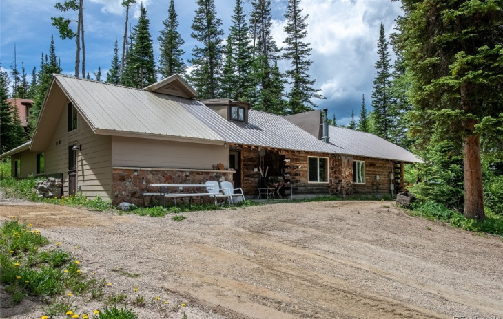 61510 Cottonwood Street Photo