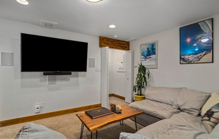 3005 Aspen Leaf Way Photo