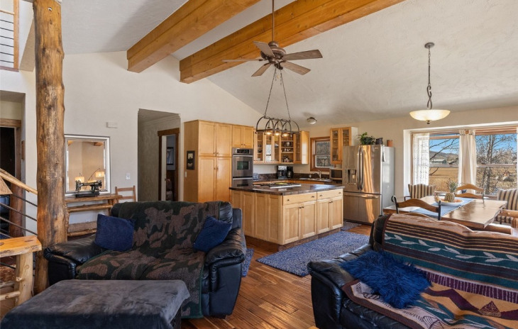 1530 Meadow Lane Photo