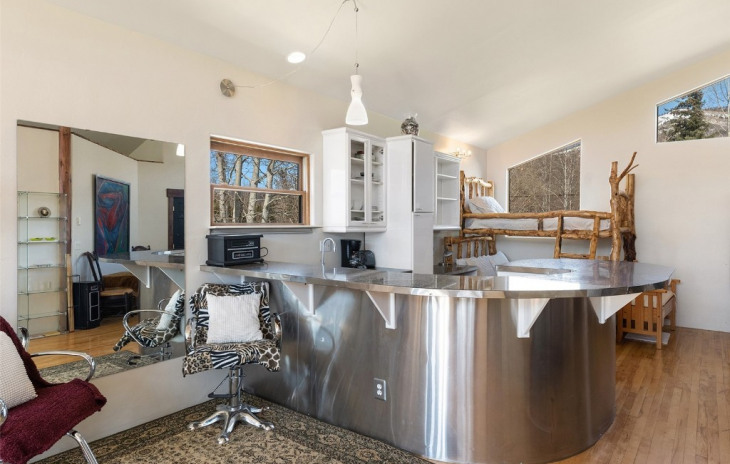1530 Meadow Lane Photo