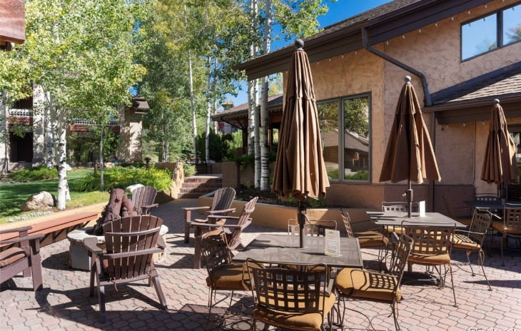 2800 Village Drive Photo