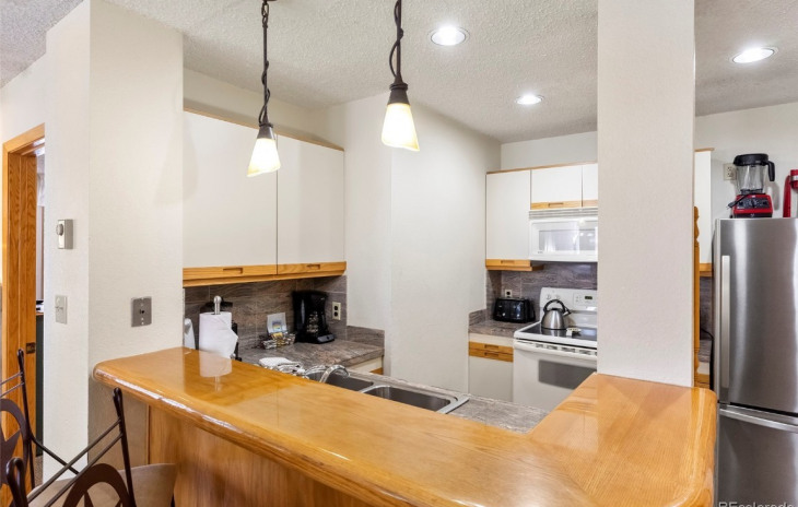 2800 Village Drive Photo