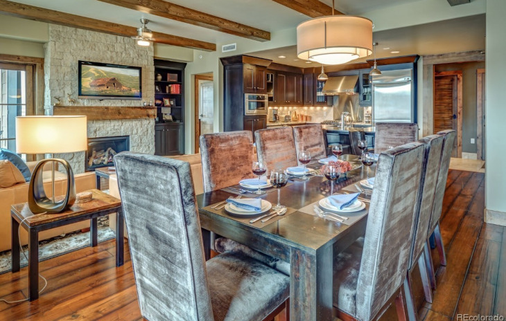 2410 Ski Trail Lane Photo