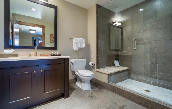 2410 Ski Trail Lane Photo
