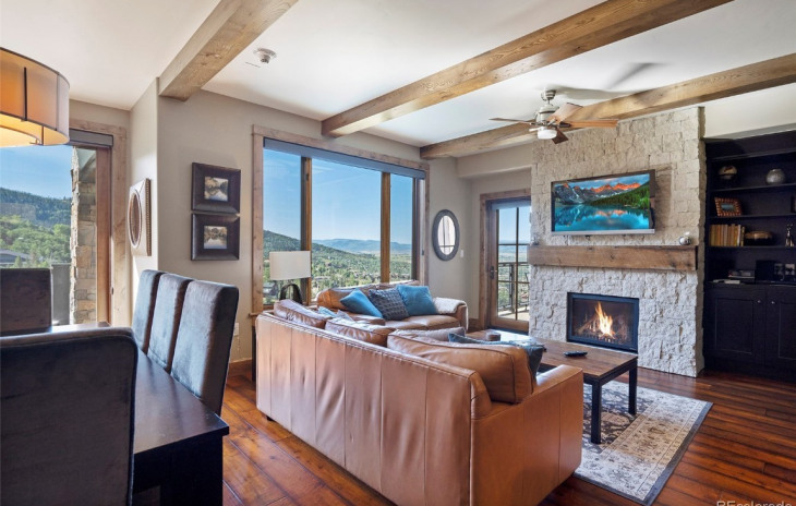 2410 Ski Trail Lane Photo