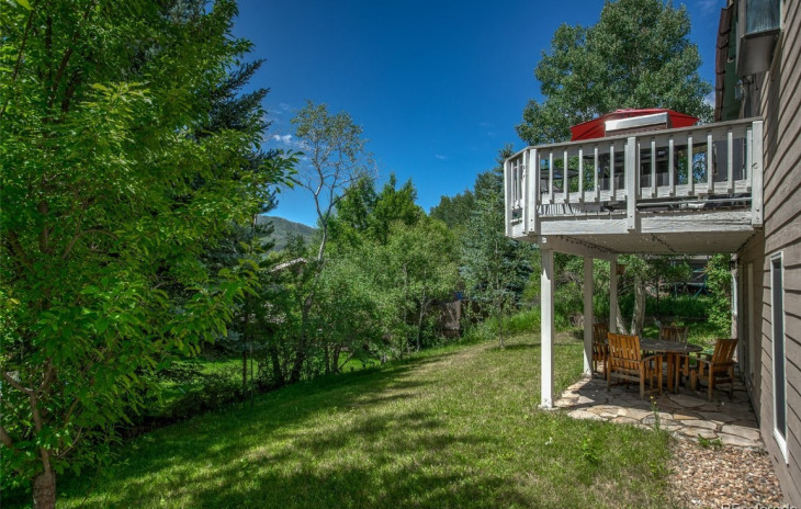 775 Conifer Circle Photo