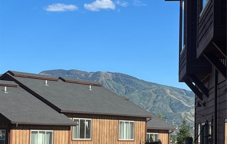 2357 Abbey Court Photo