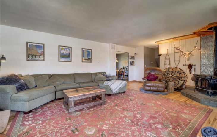 456 Terhune Avenue Photo