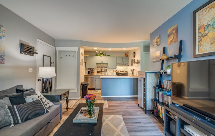 1380 Athens Plaza Photo