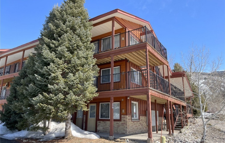 3295 Apres Ski Way Photo
