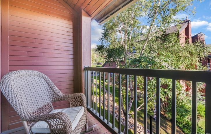 2025 Walton Creek Road Photo