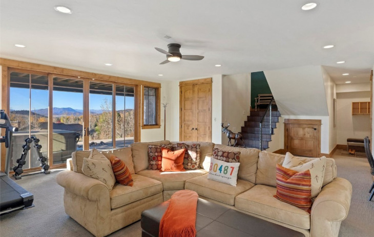 1823 CluBhouse Drive Photo