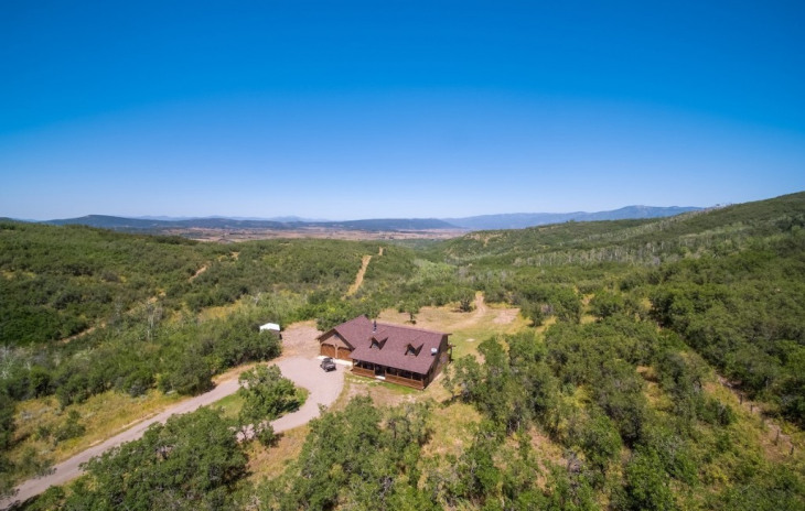 30050 Hibbert Lane Photo