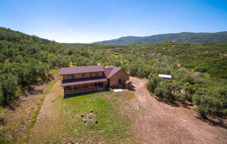 30050 Hibbert Lane Photo