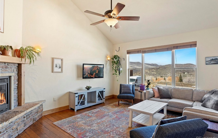 106 Oak Ridge Circle Photo