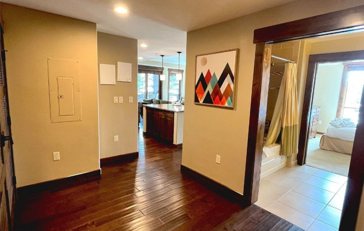 1175 Bangtail Way Photo