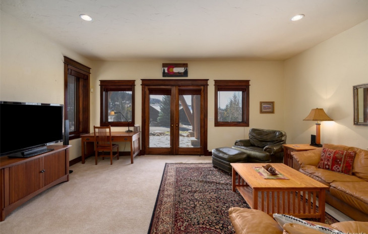 2248 Golf View Way Photo