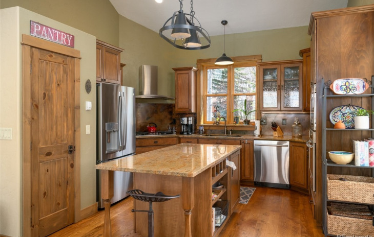 225 Huckleberry Lane Photo