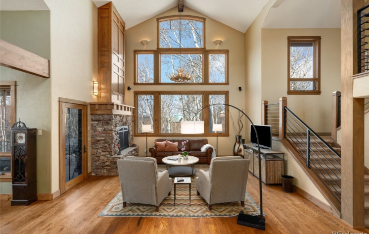 225 Huckleberry Lane Photo