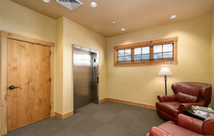 270 Anglers Drive Photo
