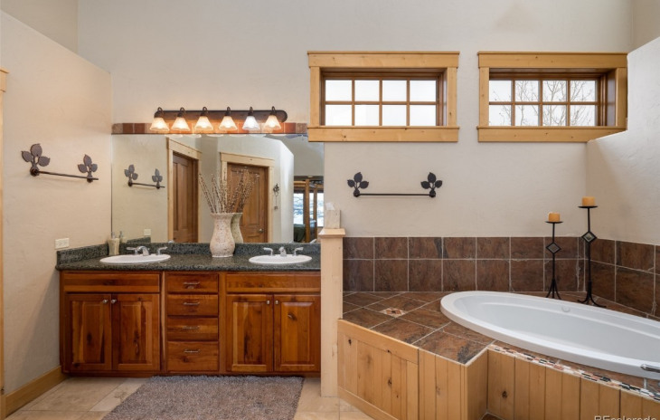 1245 HArwig Circle Photo