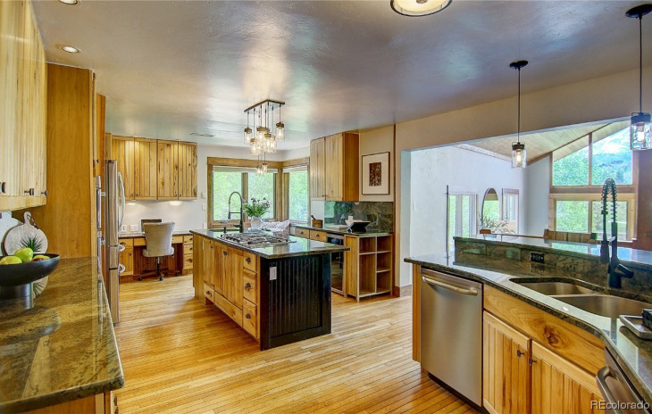 115 Valverdant Circle Photo