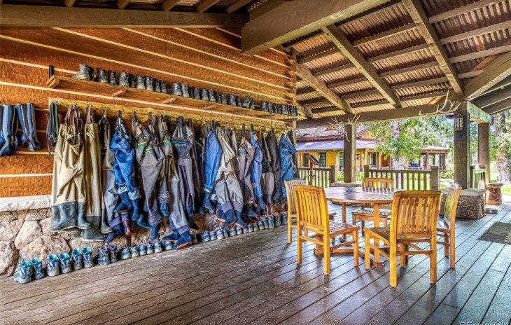 27125 Cowboy Up Road Photo